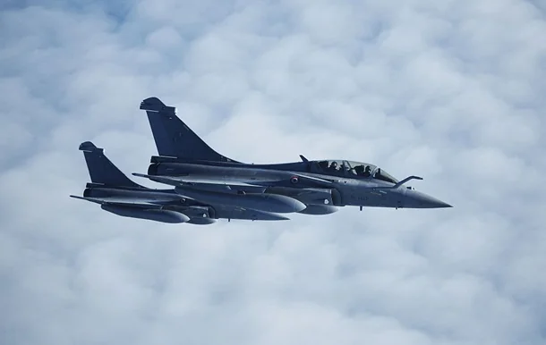 Два французькі винищувачі Rafale під час спільних ядерних навчань ВПС з Німеччиною