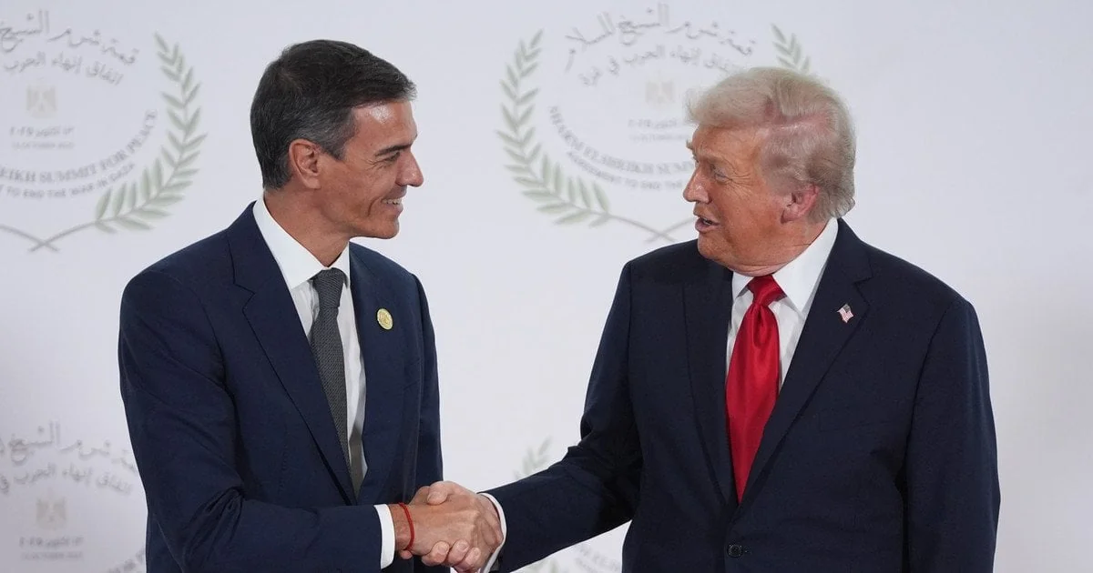 Педро Санчес і Дональд Трамп під час зустрічі щодо оборонних витрат Іспанії