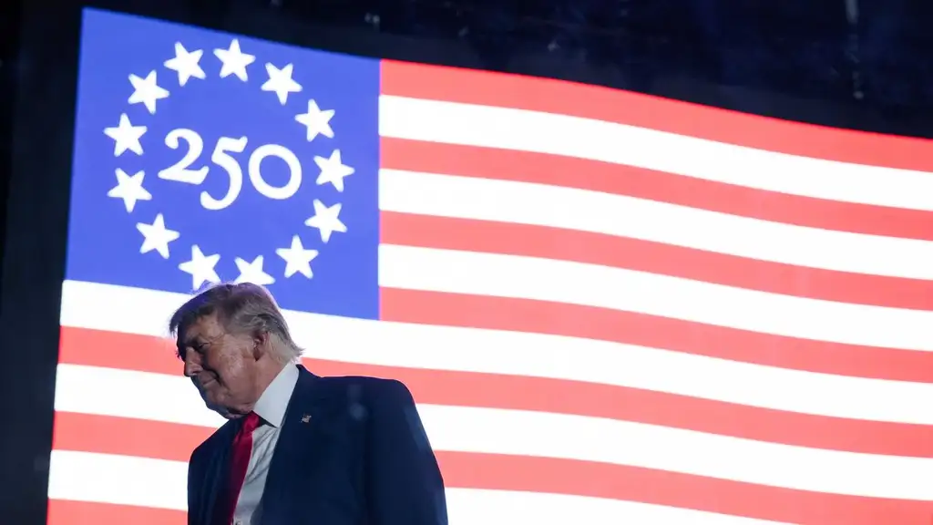 Трамп застеріг про комуністичну загрозу на 250-річчя США