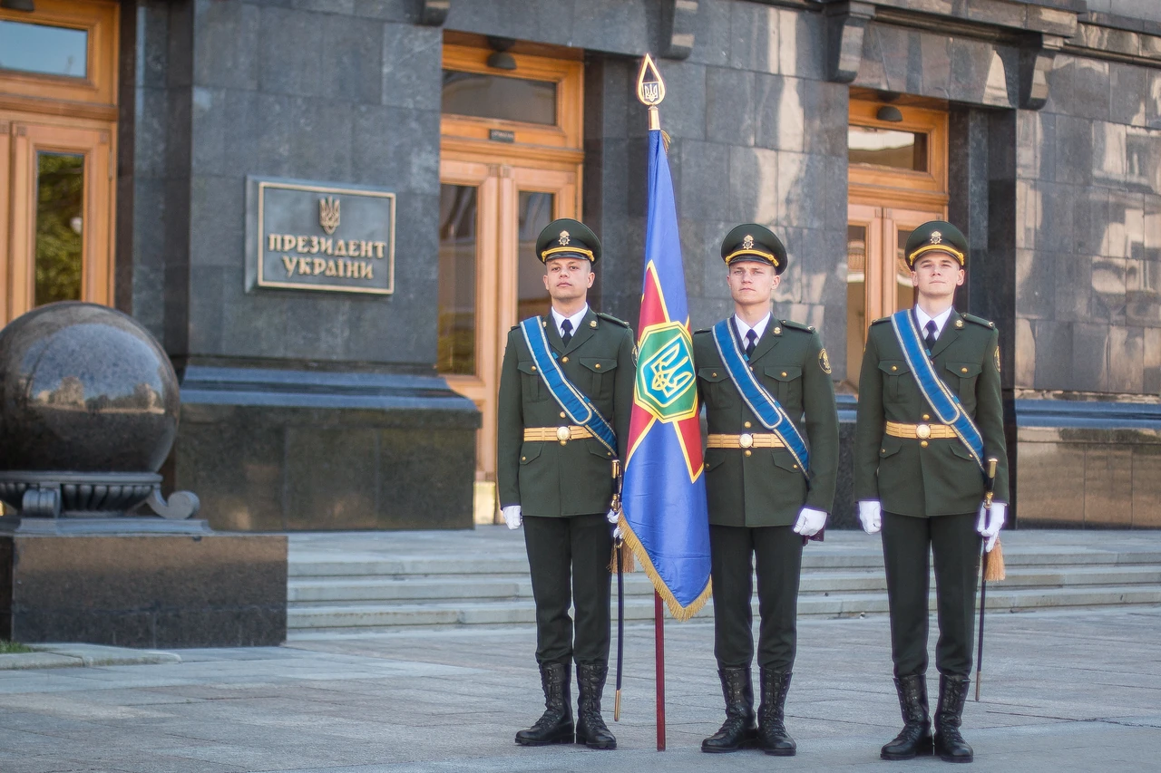 З днем захисника вітчизни