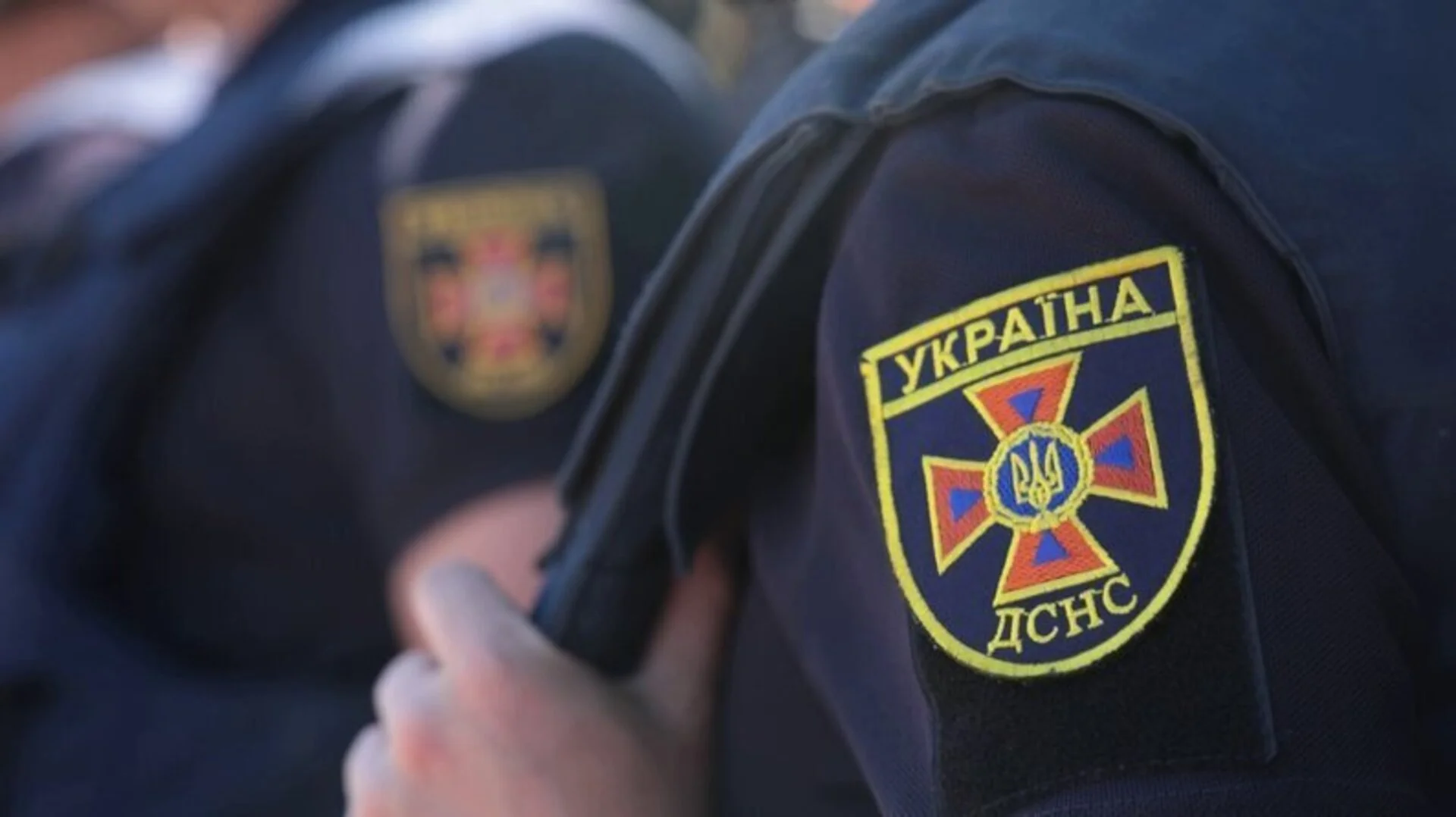 На Прикарпатті під час пожежі у квартирі врятували дитину